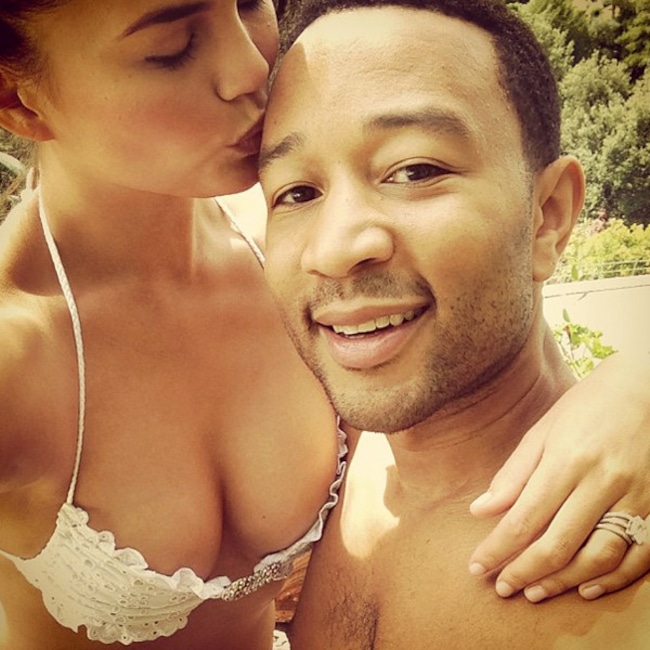 Chrissy Teigen, John Legend, Instagram